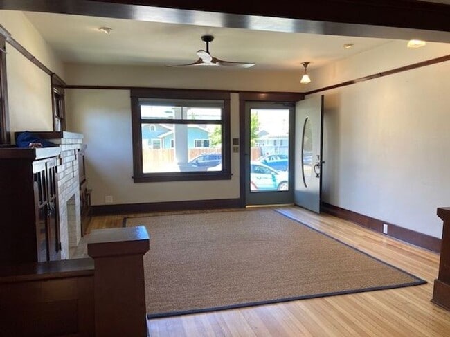 Photo - UPCOMING-Charming Belmont Heights Bungalow 2 bed/ 1.5 bath