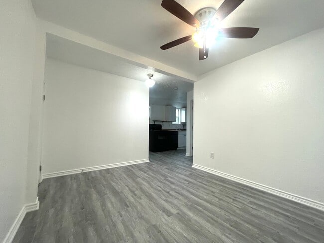 1127 Walling St Unit 2