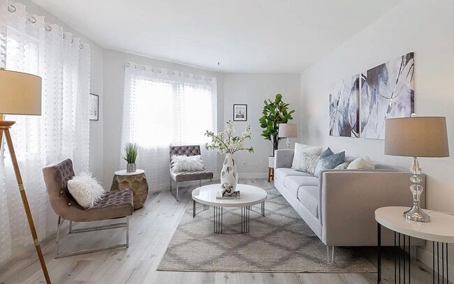 Photo - 6400 Christie Ave Unit 4202