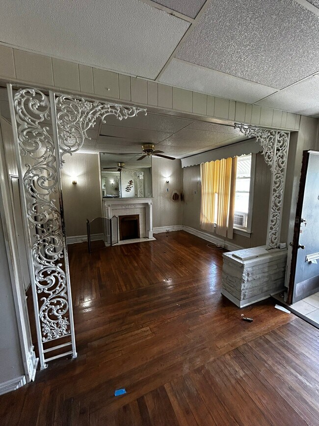 Photo - 4223 Labadie Ave