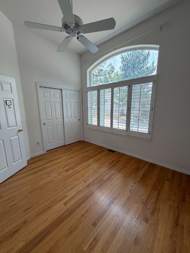 Don’t Miss out on this 4-bedroom 3 bath home in the gated Lighthouse Villas Community.
