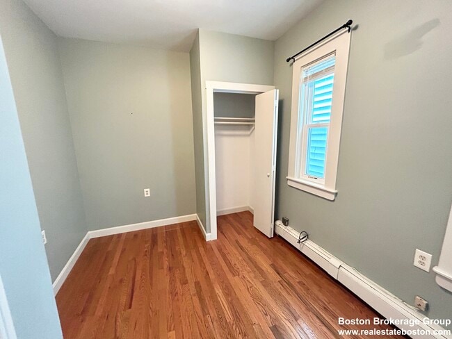 Photo - 96 E Cottage St