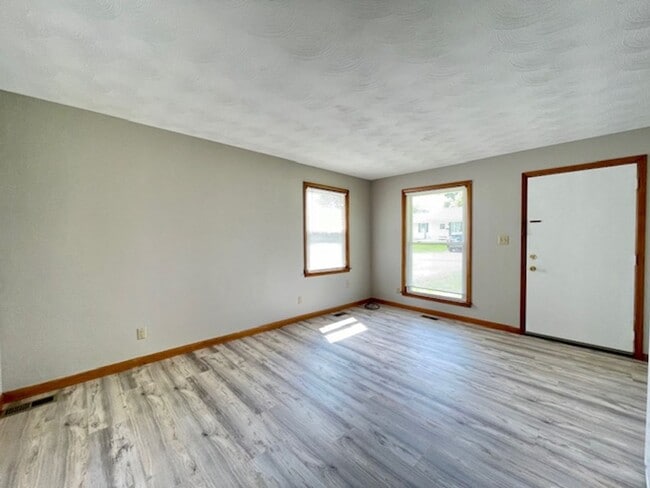 Photo - ASHLAND  - PERFECT One Bedroom Available! Unidad 111