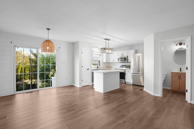 Photo - 413 Montclair Tower Dr