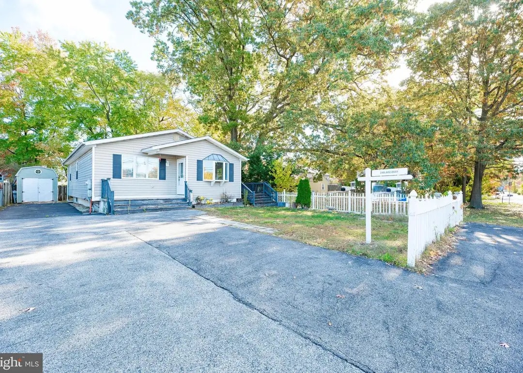 Photo - 7741 Edgewood Ave