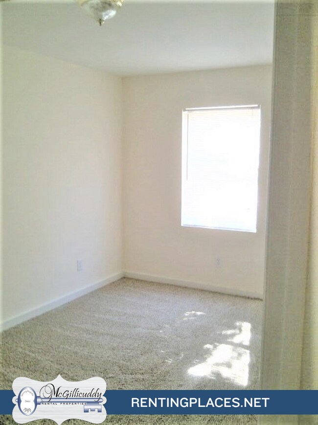 1244 Holden Dr