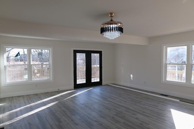 Photo - 649 Old Drake Temperance Rd