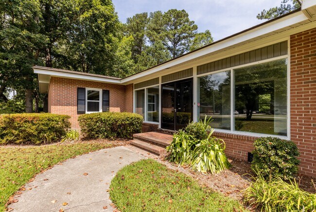 Photo - 3504 Hawthorne Rd