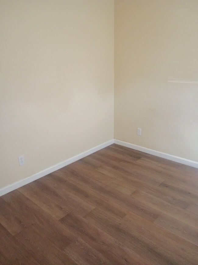 Photo - 1515 Highway 99 W