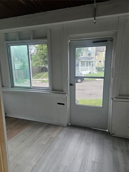Photo - 539 State St