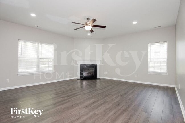 Photo - 61 Ashton Bluff Cir