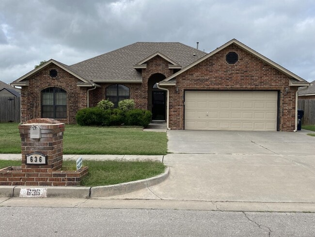 Photo - 636 SW 159th St Casa