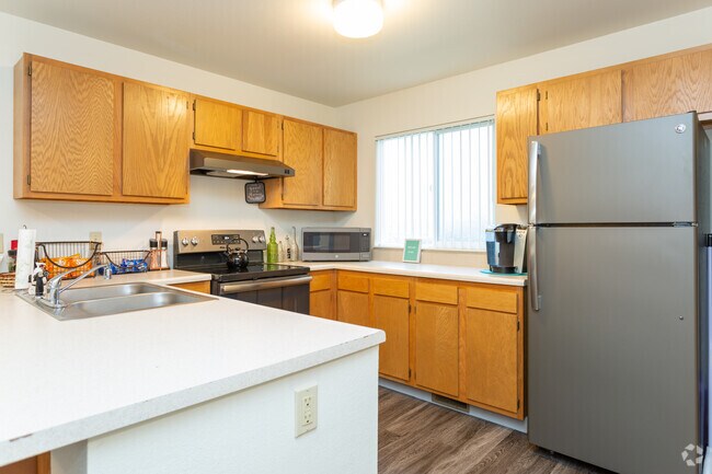 Oakwood Townhomes