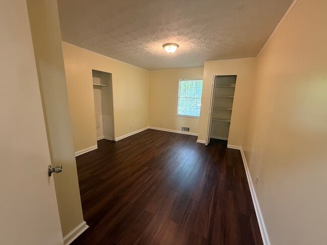 Photo - 3311 Spain Rd Unit top level