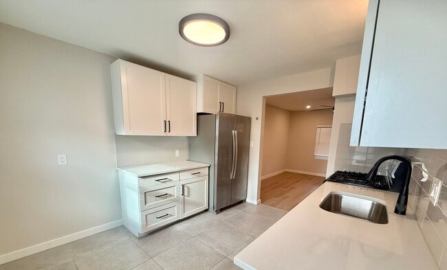 Photo - 201 S Mitchell St