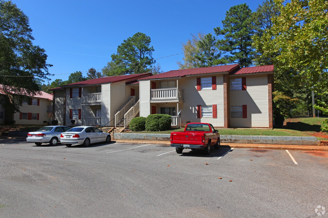 Photo - Pineview Landing Apartments