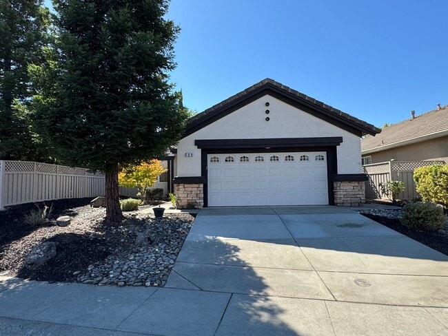 Building Photo - Cute home in Sun City Roseville 55+ community