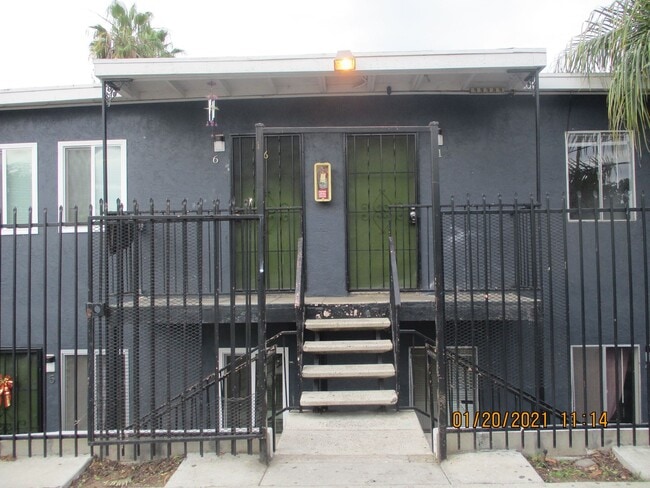 1048 &amp; 1100 E Ave.