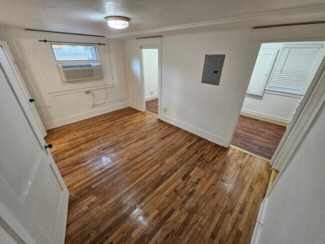 Photo - Helen Avenue Unit 927 Helen Avenue