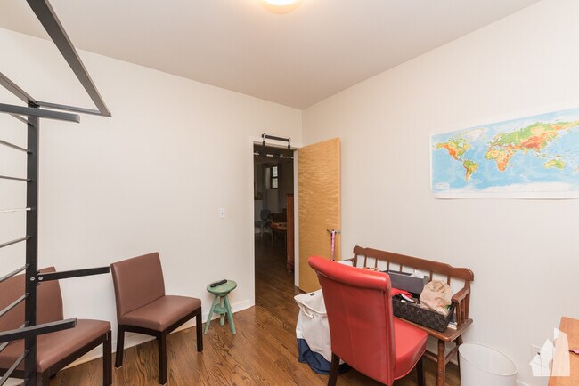 Photo - 2035 W Crystal St Unit 1