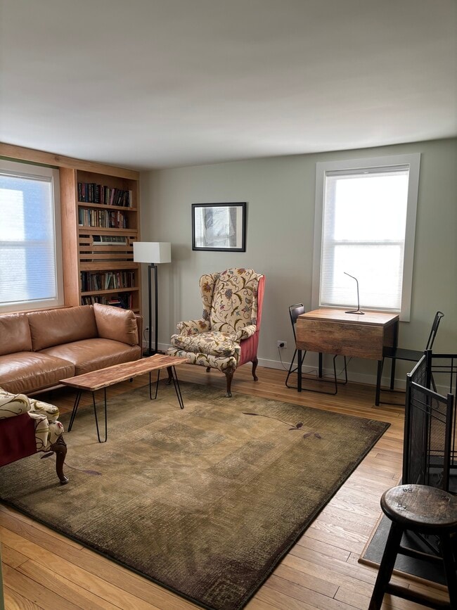 Photo - 102 N George Mason Dr Unidad #4