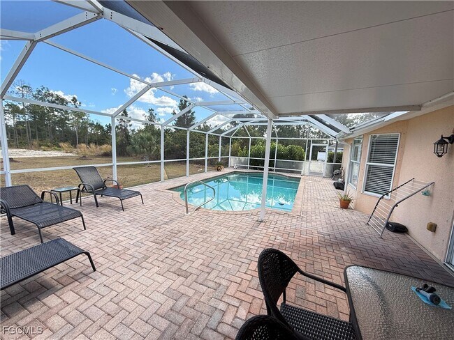 Photo - 902 McArthur Ave