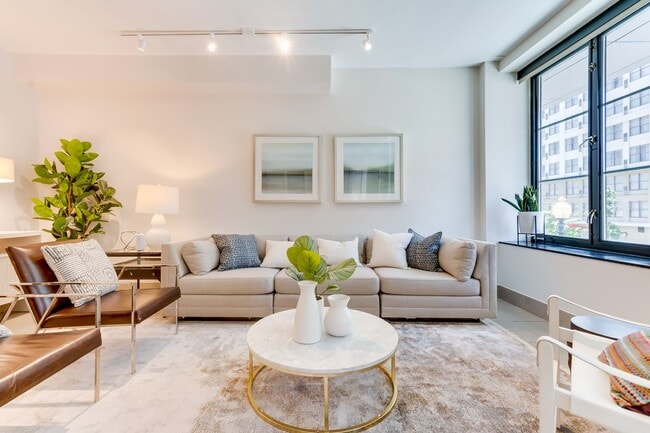 Photo - 1133 14th St NW Unit 208