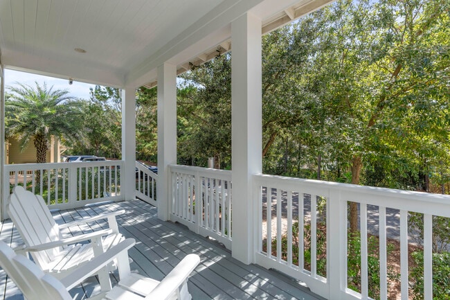 470 Gulfview Cir