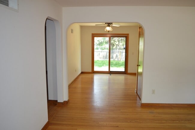 Photo - 7014 University Ave