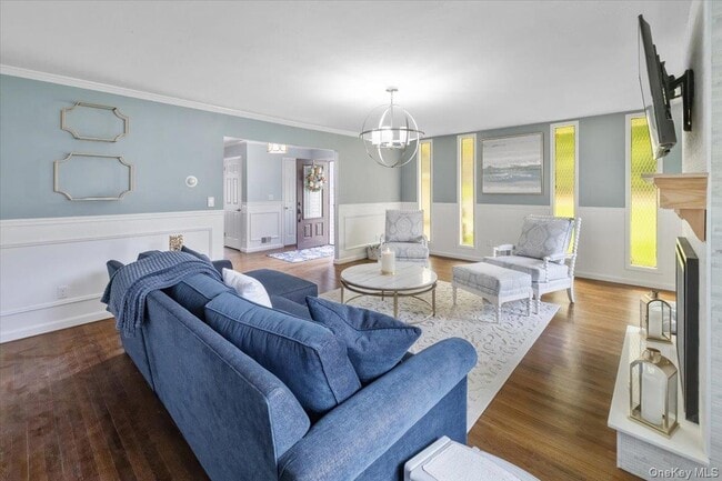 Photo - 107 Tennyson Dr