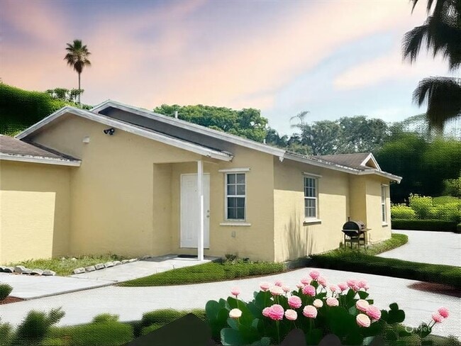 Building Photo - 1136 NW 5th Ct Rental