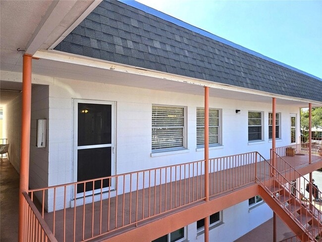 Building Photo - 220 Park Blvd N Unit 202 Rental