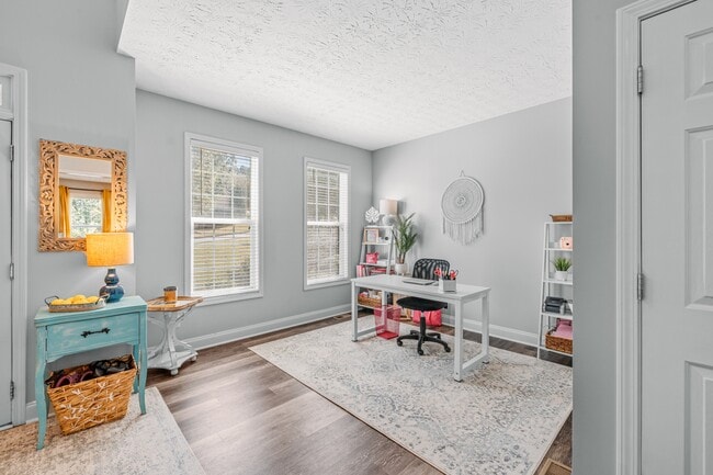 Photo - 3828 Snowshed Run SE