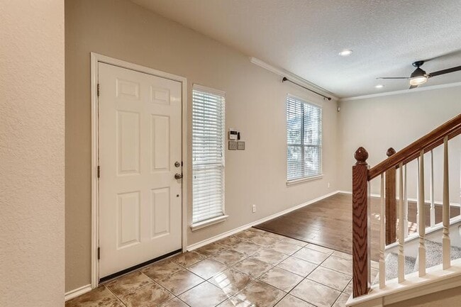 Photo - 8803 Redwood Bend