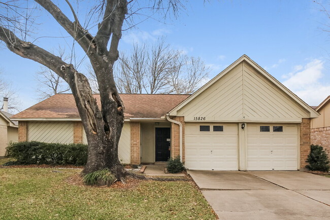 Photo - 15826 Beechnut St House