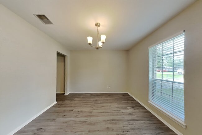 Photo - 3419 Shadowcrest Ln