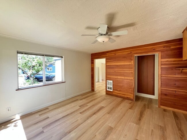 South Eugene Newly Remodeled - South Eugene Newly Remodeled House