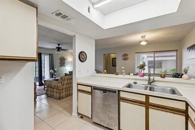 Photo - 2554 Lakeway Branch Dr Unit 3001