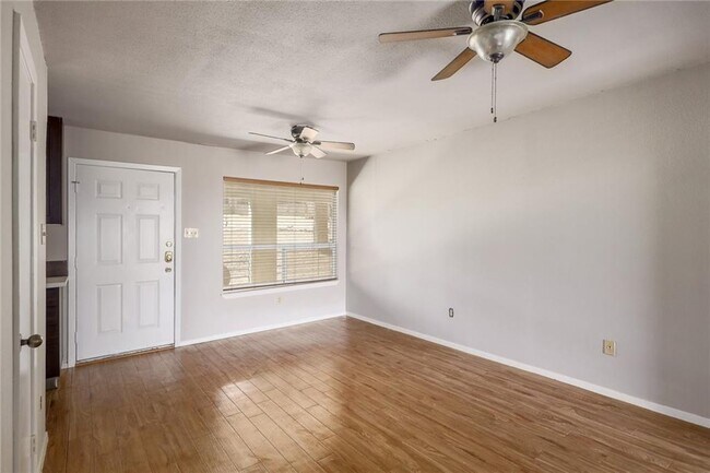 Photo - 1514 Parker Ln Condo Unit 109