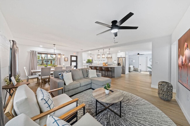 Building Photo - 115 Esther Dr Unit SI ID1512886P