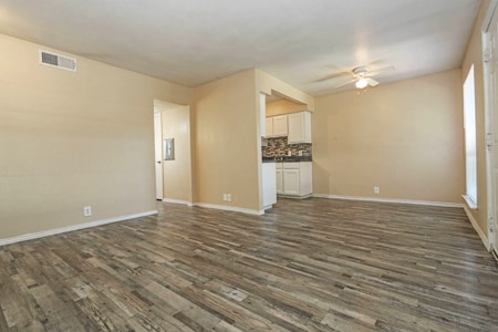 Photo - 2701 Green Oaks Rd