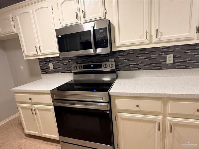 Photo - 15 Jade St Unit A
