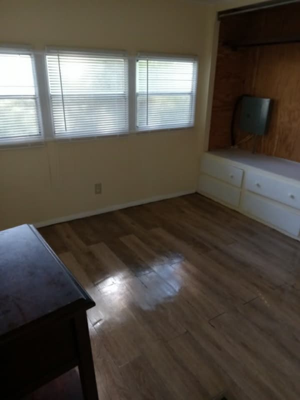 Photo - 115 Wilford Ct