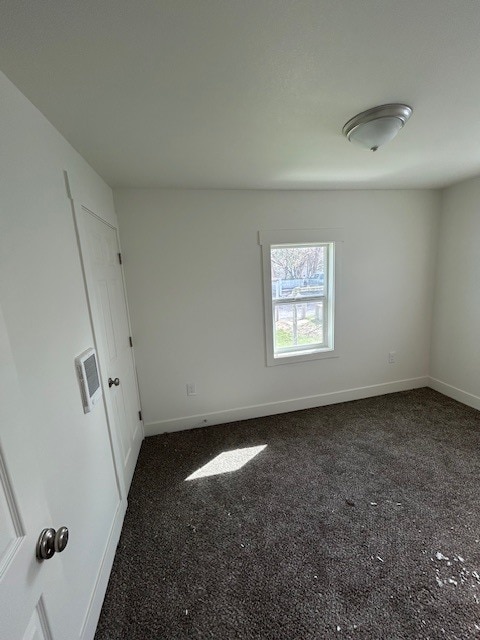 Photo - 301 E 4th St