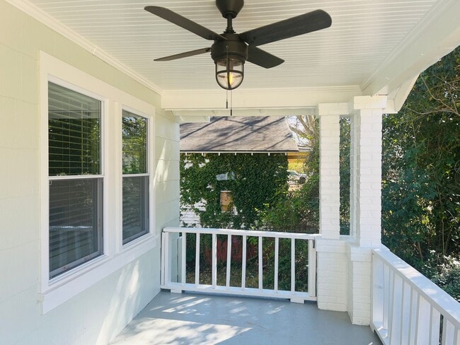 Photo - Adorable cottage style home with large fenced in backyard near Downtown Lagrange! Must see!