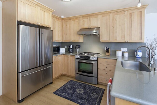 Photo - 2971 Washington St