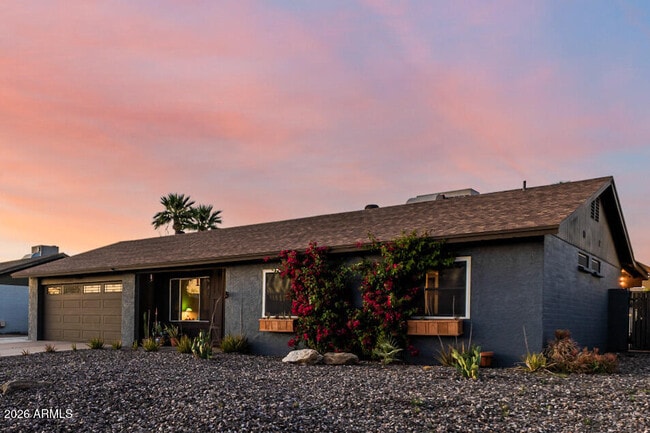 Photo - 2200 N Los Altos Dr