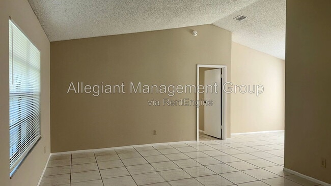 Photo - 7107 Blair Dr