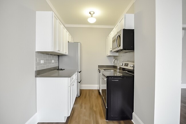 Photo - 817 W Lakeside Pl Unit 117