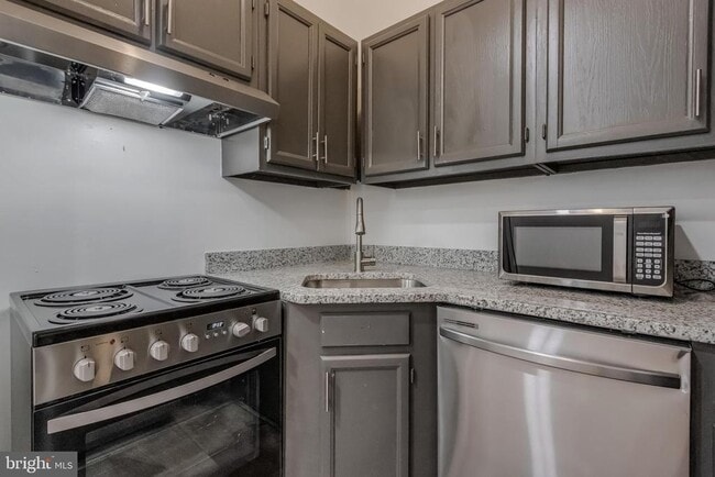 Photo - 1113 N Calvert St